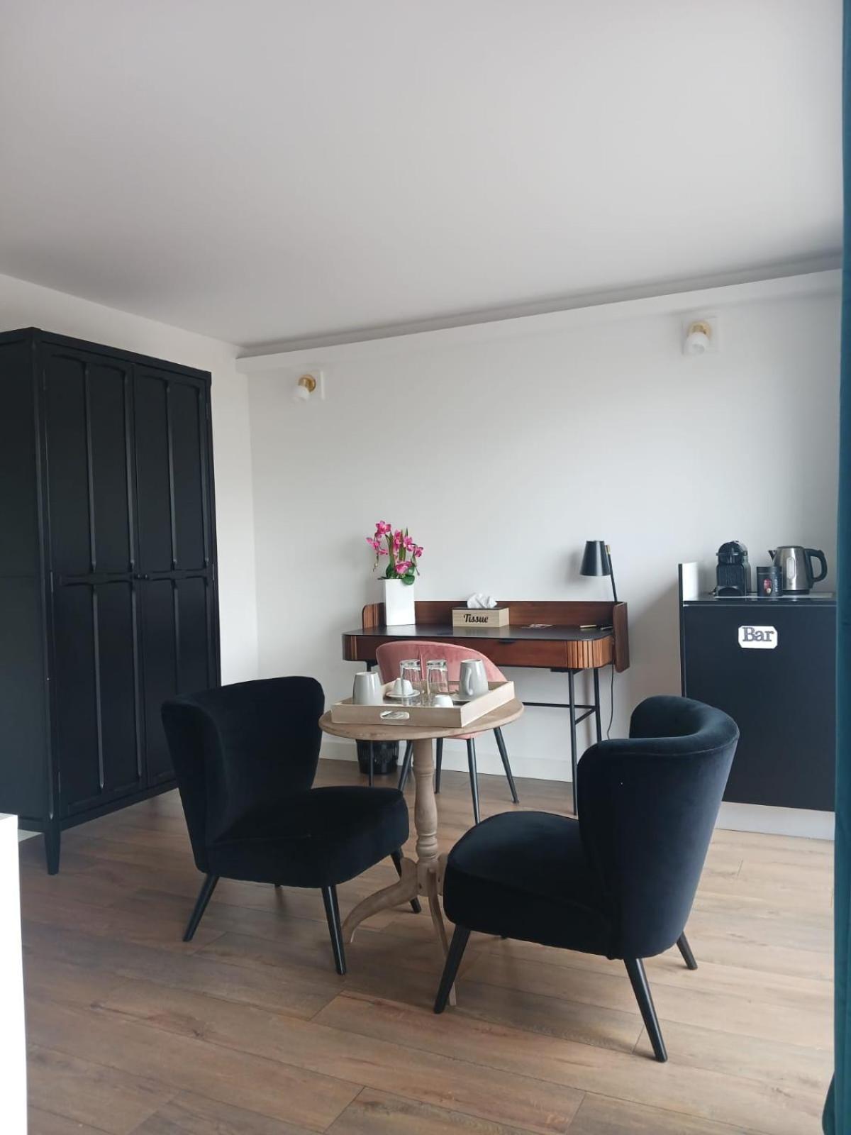 Touraco Bed and Breakfast Villars-les-Dombes Exteriör bild